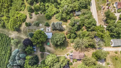 6304 138th Ave, Holland, MI 49423