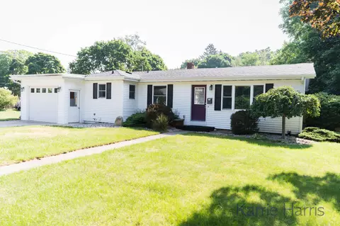412 S Luray St, Greenville, MI 48838