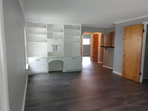 307 S Ithaca St, Ithaca, MI 48847 photo 3