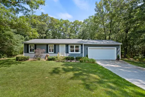 3048 Anne Ave, Twin Lake, MI 49457