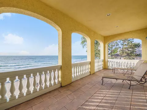1102 Lions Park Dr, St. Joseph, MI 49085