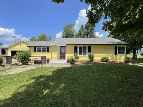 61064 County Road 378, Bangor, MI 49013