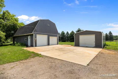 5624 E Charles Rd, Ionia, MI 48846 photo 10