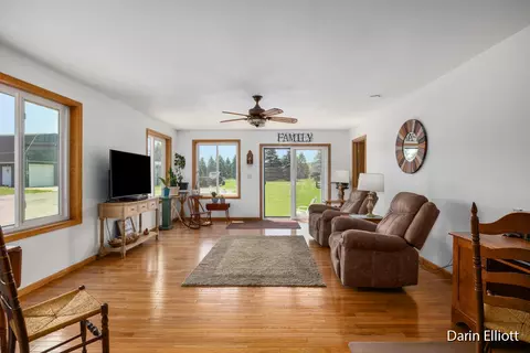 5624 E Charles Rd, Ionia, MI 48846 photo 12