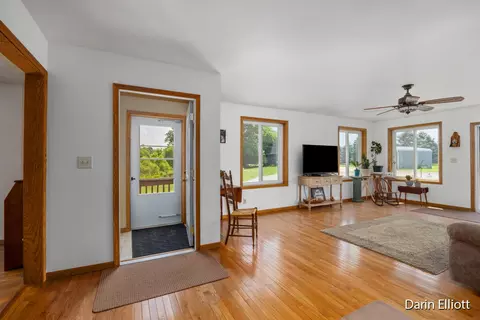 5624 E Charles Rd, Ionia, MI 48846 photo 11