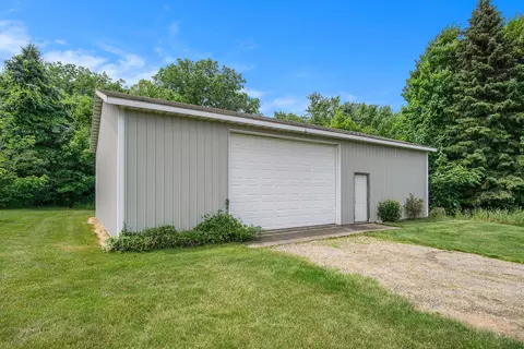 2541 E Glendora Rd, Buchanan, MI 49107 photo 22