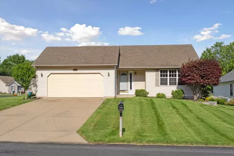 4392 Sweet Cherry Ln, Kalamazoo, MI 49004