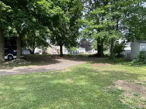 837 Whitney St, Jackson, MI 49202 photo 31
