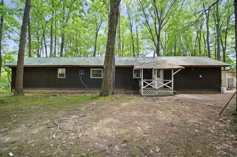 306 Wood Hills Dr, Concord, MI 49237
