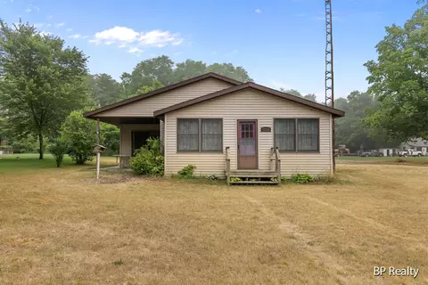 7715 Munger Rd, Ravenna, MI 49451