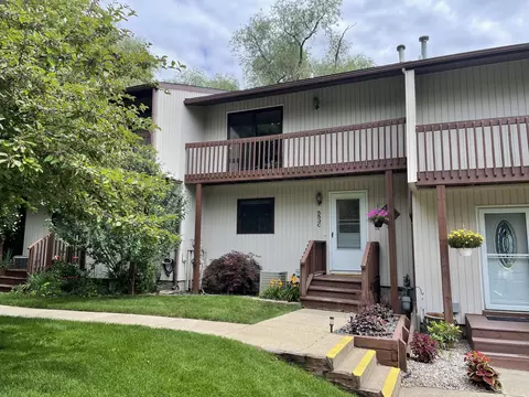 553 Gidley Cir #C, Grand Haven, MI 49417