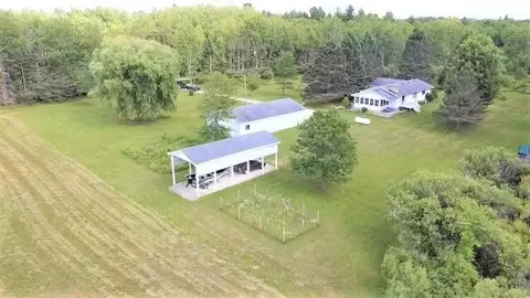 17897 120th Ave, Leroy, MI 49655