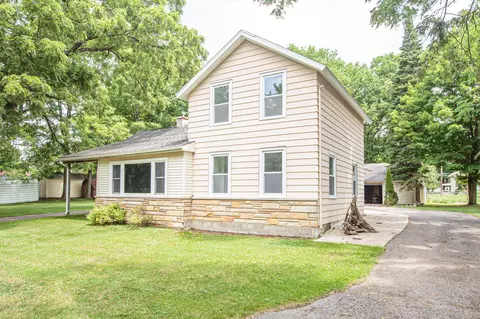 315 Railroad St, Leslie, MI 49251