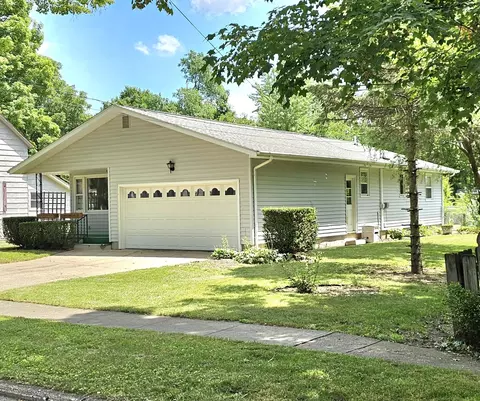 72 E Montgomery St, Coldwater, MI 49036 photo 2