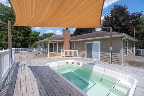 7200 S Jackson Rd, Jackson, MI 49201 photo 4