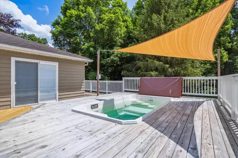 7200 S Jackson Rd, Jackson, MI 49201 photo 3