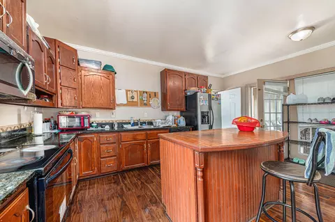 315 White Pigeon St, Constantine, MI 49042 photo 6