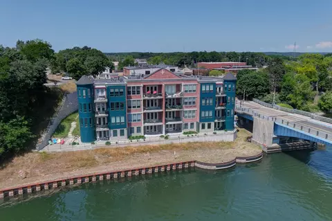 80 Washington St, Manistee, MI 49660