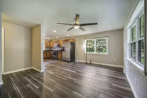 1054 N Brown St, Jackson, MI 49202 photo 9
