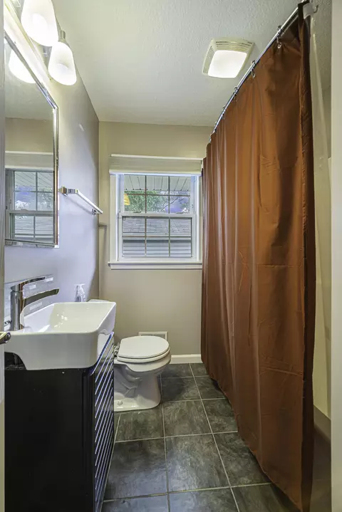 1054 N Brown St, Jackson, MI 49202 photo 19