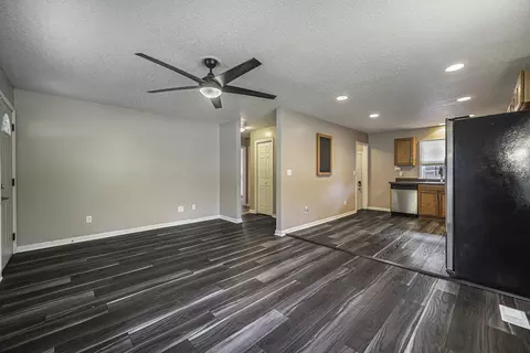 1054 N Brown St, Jackson, MI 49202 photo 10