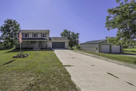 15323 Jenkins Rd, Bellevue, MI 49021