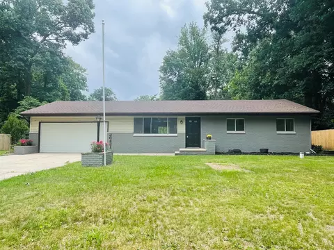 26421 Acorn St, Edwardsburg, MI 49112