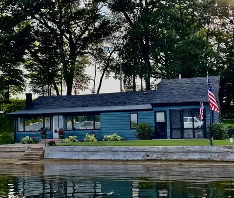 67159 Territorial Rd, Lawrence, MI 49064