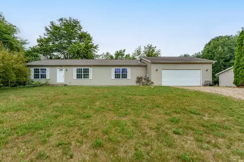 5694 Angelo Ave, Kalamazoo, MI 49048