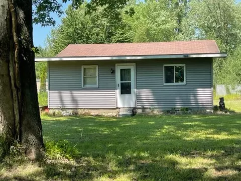 8049 17 Mile Rd, Rodney, MI 49342