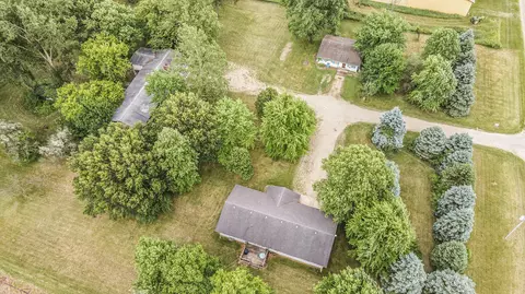 55377 Walterspraugh Rd, Mendon, MI 49072