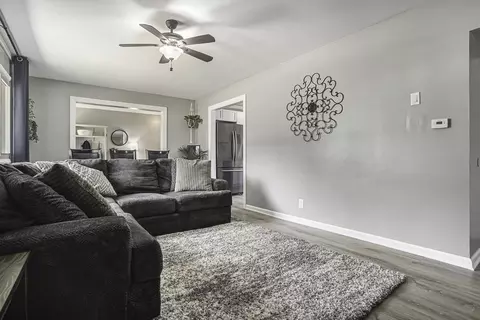 425 Fourth Ave, Three Rivers, MI 49093 photo 4