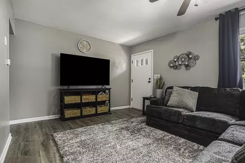 425 Fourth Ave, Three Rivers, MI 49093 photo 2