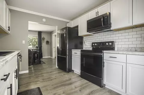 425 Fourth Ave, Three Rivers, MI 49093 photo 6