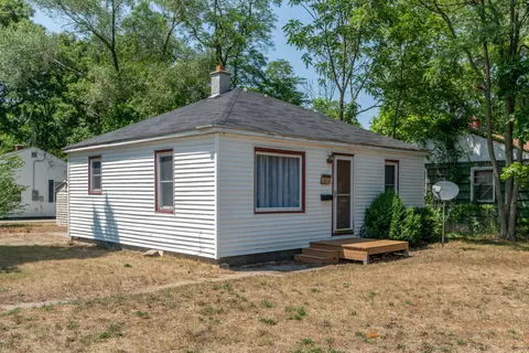 1233 Roberts St, Muskegon, MI 49442