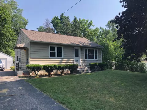 2107 Byrd Dr, Portage, MI 49002