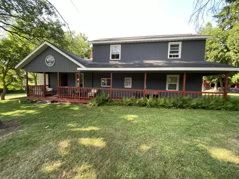 111 W Hallett St, Hillsdale, MI 49242