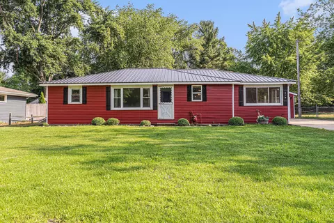 719 Lillian St, Holland, MI 49424