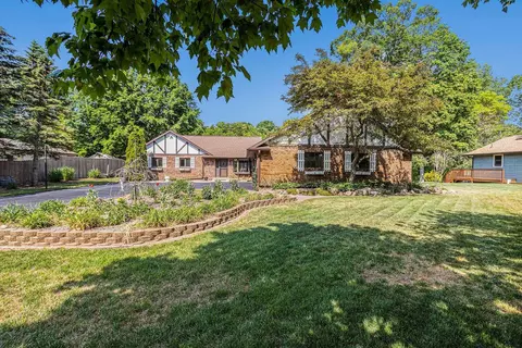 21049 Dana Drive Dr, Battle Creek, MI 49017