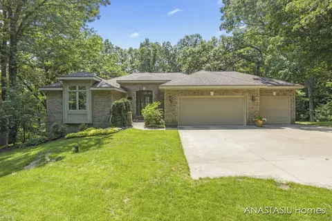 8730 Bennett St SE, Ada, MI 49301