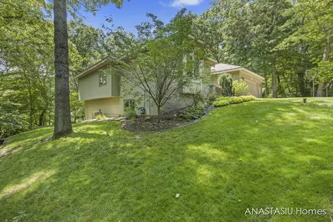 8730 Bennett St SE, Ada, MI 49301 photo 2