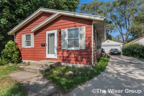 4546 Wilkshire Ave SW, Wyoming, MI 49548