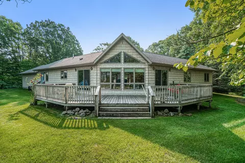 2715 Siuda Rd, Manistee, MI 49660