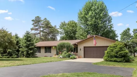 3926 Jackson Rd, Saranac, MI 48881