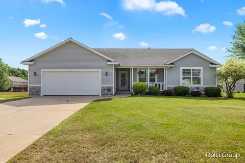 9483 Deerway Ct, Allendale, MI 49401