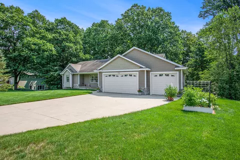4053 Ronalds Rd, Dorr, MI 49323 photo 3