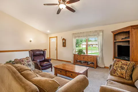 4053 Ronalds Rd, Dorr, MI 49323 photo 8