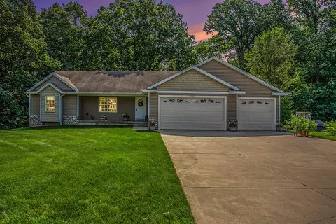 4053 Ronalds Rd, Dorr, MI 49323 photo 5