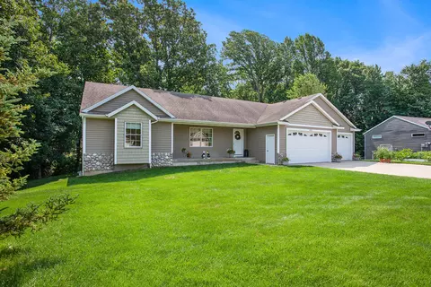 4053 Ronalds Rd, Dorr, MI 49323 photo 6