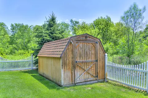 1023 Engelhardt Strasse, Jackson, MI 49201 photo 32